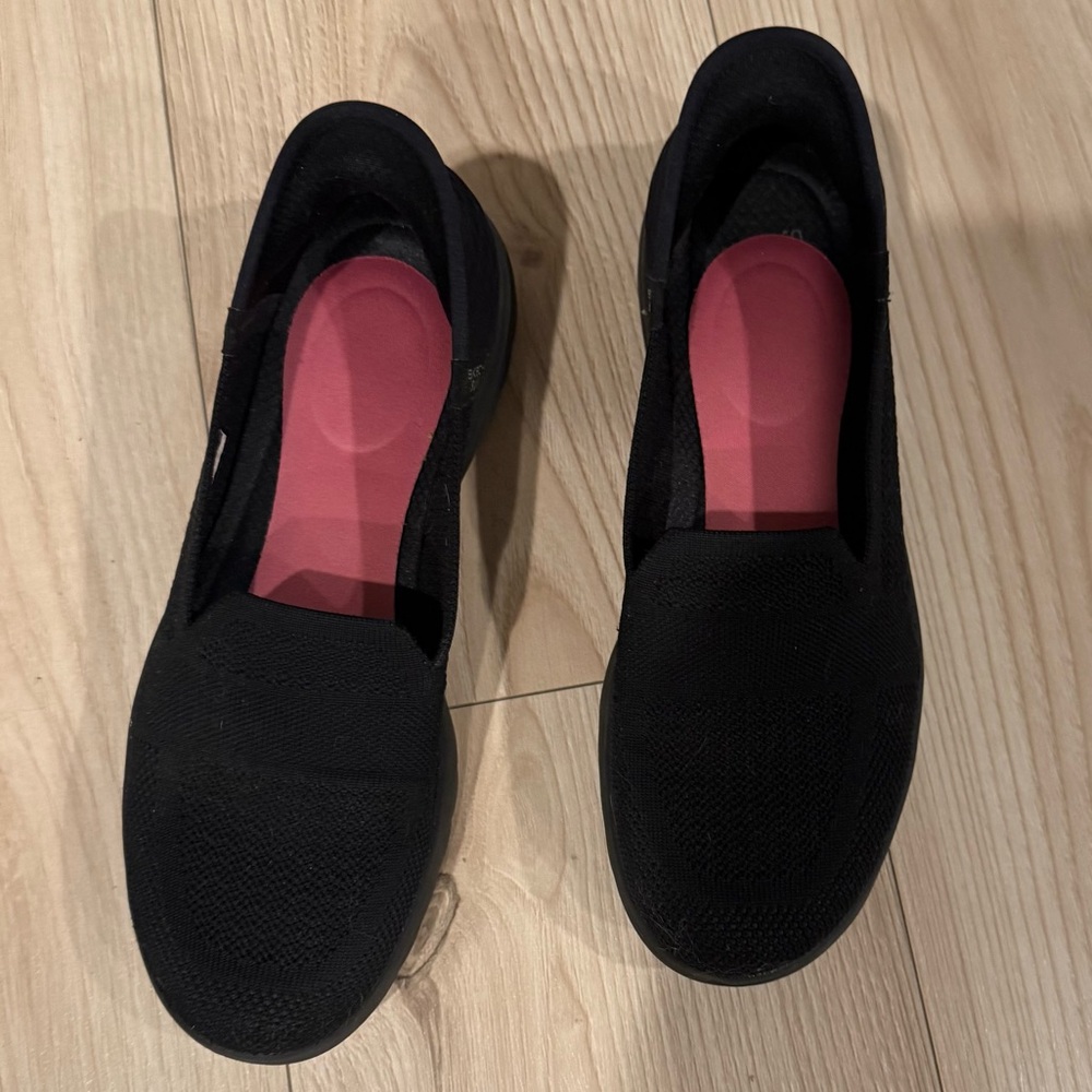 Sketchers Black Women's Slip-On Shoes Size 9 - Picture 2 of 4